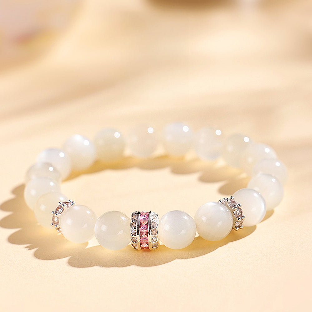 C168 - White Moonstone