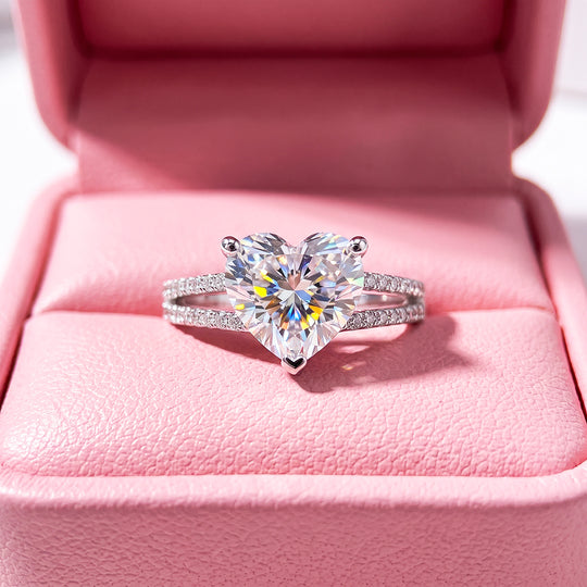 Heart-Cut Split Shank Ring | Women&