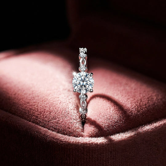 Round Brilliant Solitaire Engagement Ring | Luxe2015 - new designs | Singapore Jewellery, Wedding Rings &amp; Gifts | Same Day Delivery | Tiara.com.sg