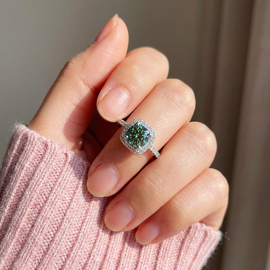 Round Cut Cushion Halo Engagement Ring | Luxe2050