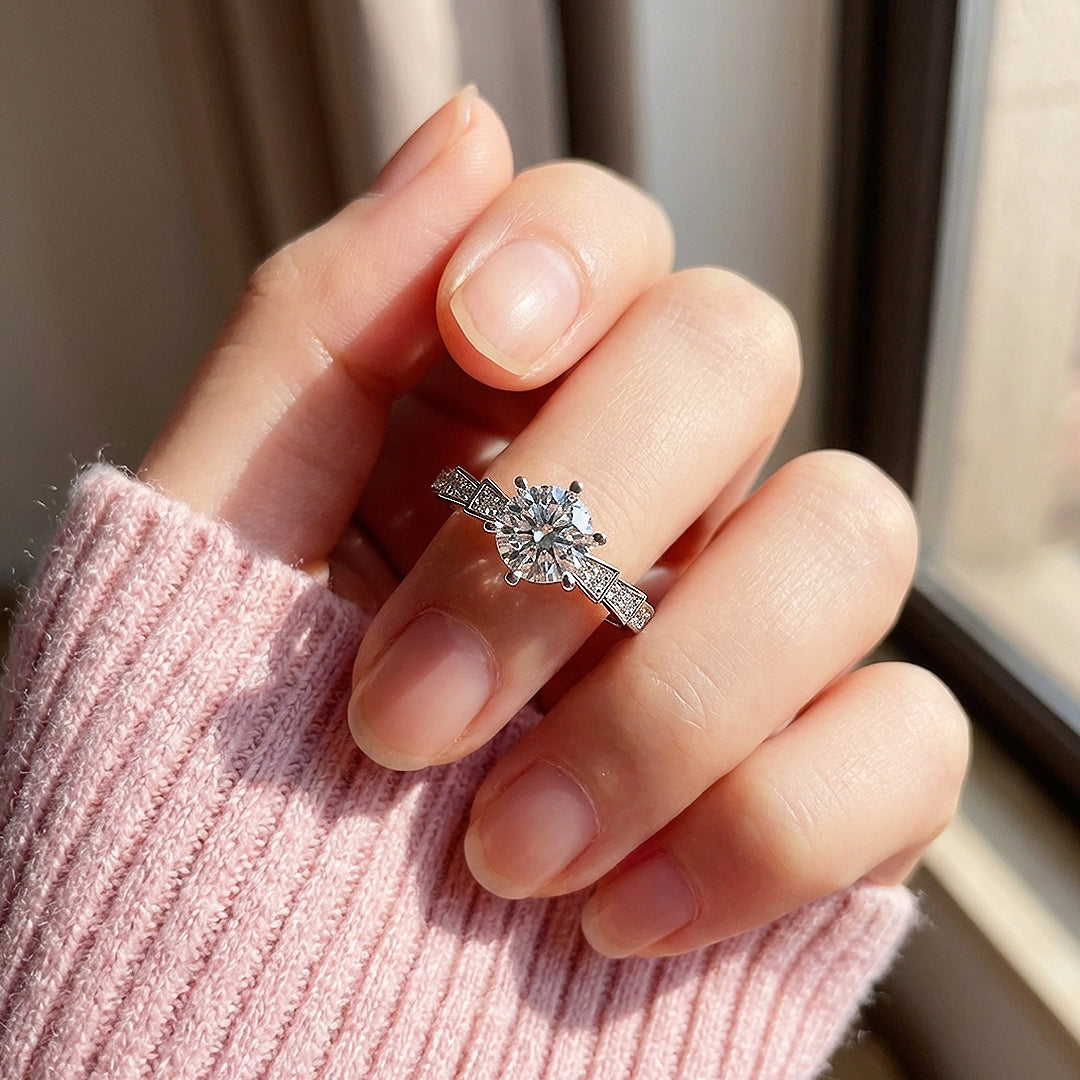 Round Cut Engagement Ring | Luxe2051 - Ring | Singapore Jewellery, Wedding Rings &amp; Gifts | Same Day Delivery | Tiara.com.sg