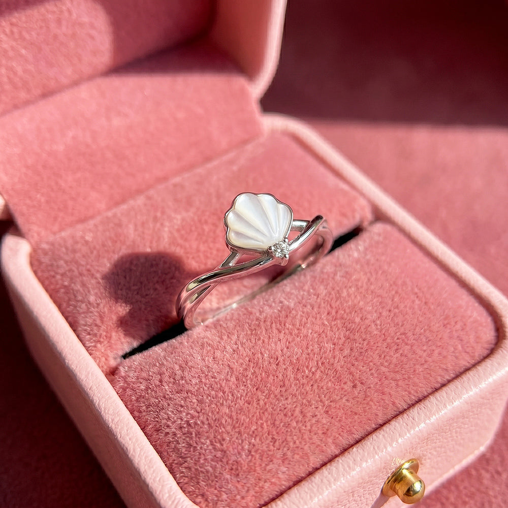 Mother of Pearl Shell & Diamond Simulant Twist Band Ring | Luxe2083