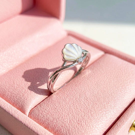 Mother of Pearl Shell &amp; Diamond Simulant Twist Band Ring | Luxe2083