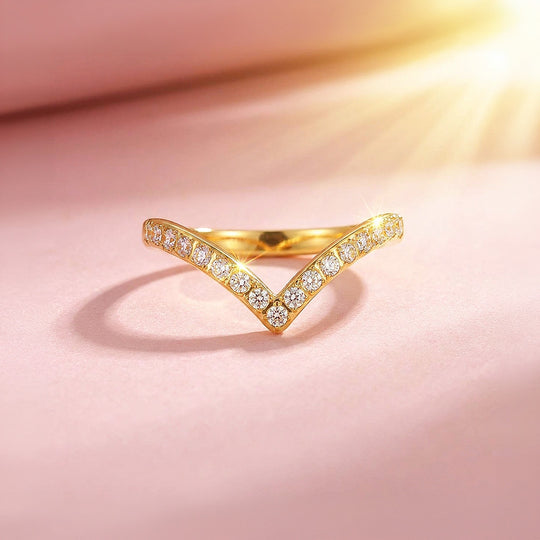 V-Shape Stone-Set Chevron Ring | Luxe2087