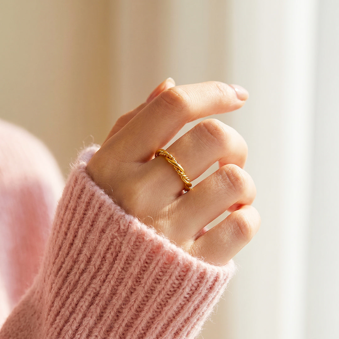 Twisted Rope Band Ring | Luxe2099