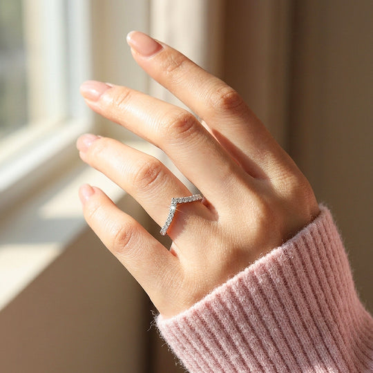 Aura Wishbone Pavé | Women&