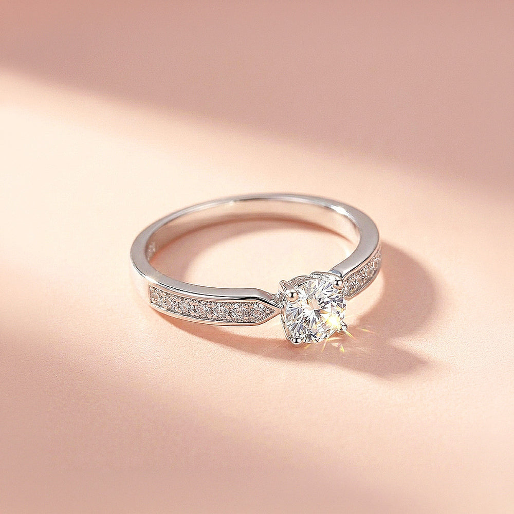 Classic Round Solitaire Pavé Band | Women's Adjustable Ring | Luxe2110
