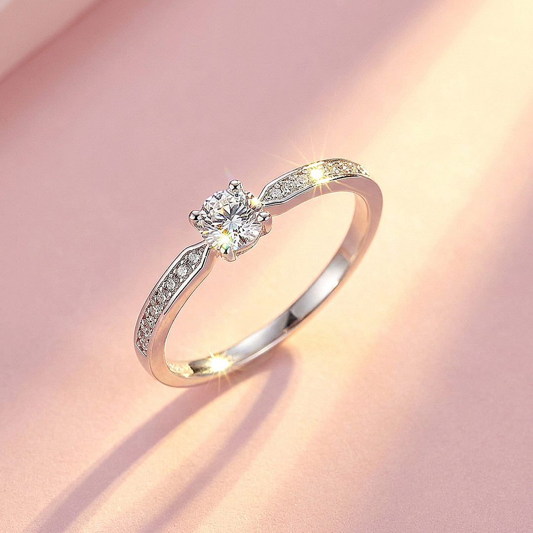 Classic Round Solitaire Pavé Band | Women&