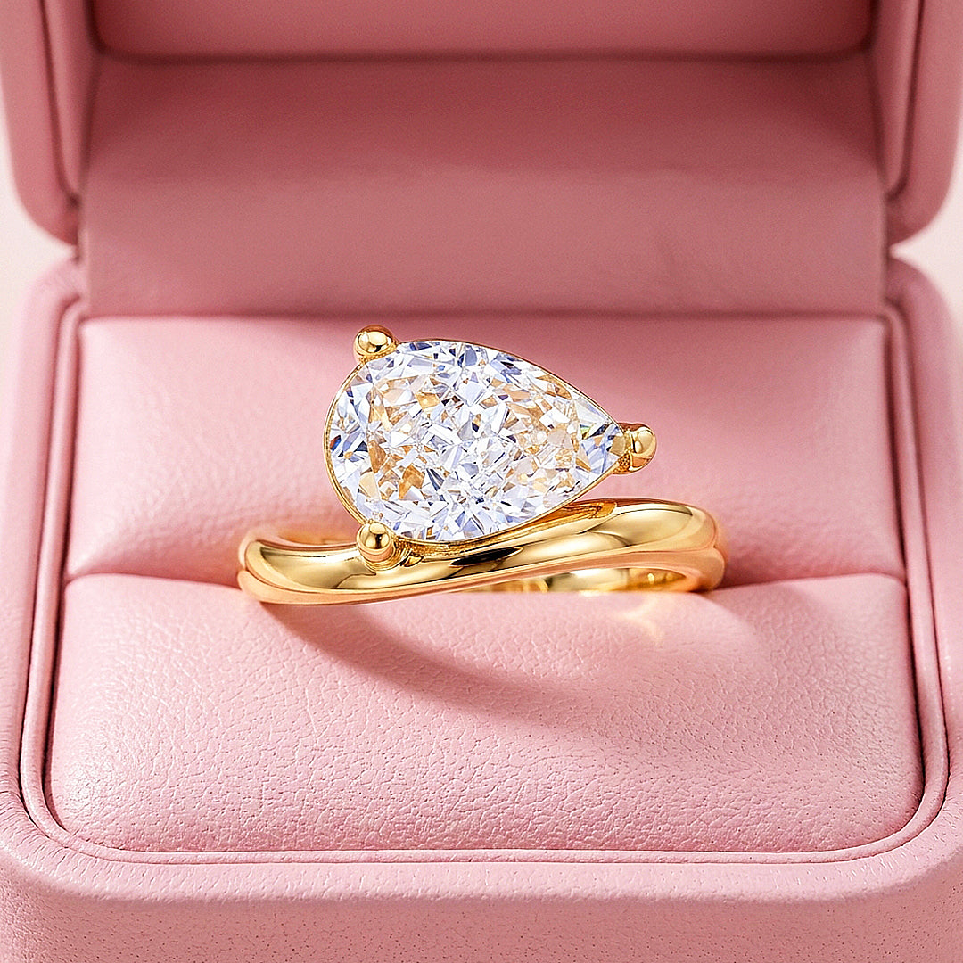 Pear Solitaire Curved Wave Band | Women&