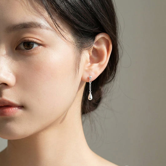 Teardrop Chain Drop Earrings | Luxe3692
