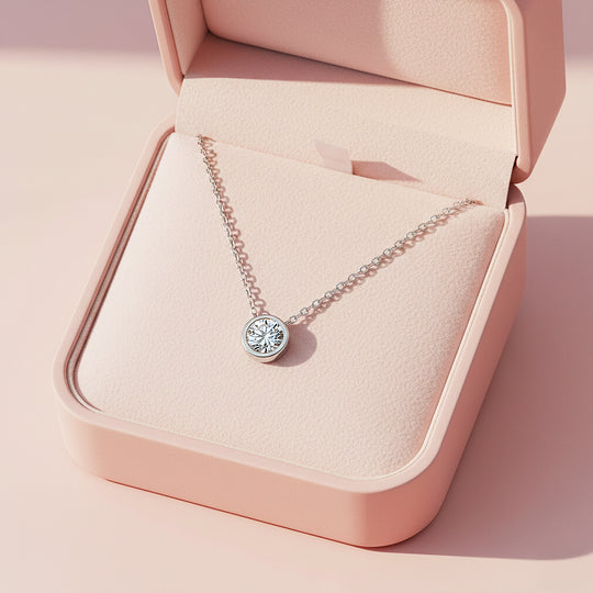Silver Solitaire Pendant Necklace | Luxe4439 - Luxe Necklace | Singapore Jewellery, Wedding Rings &amp; Gifts | Same Day Delivery | Tiara.com.sg