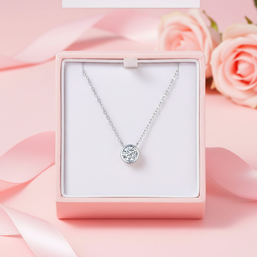 Silver Solitaire Pendant Necklace | Luxe4439 - Luxe Necklace | Singapore Jewellery, Wedding Rings &amp; Gifts | Same Day Delivery | Tiara.com.sg