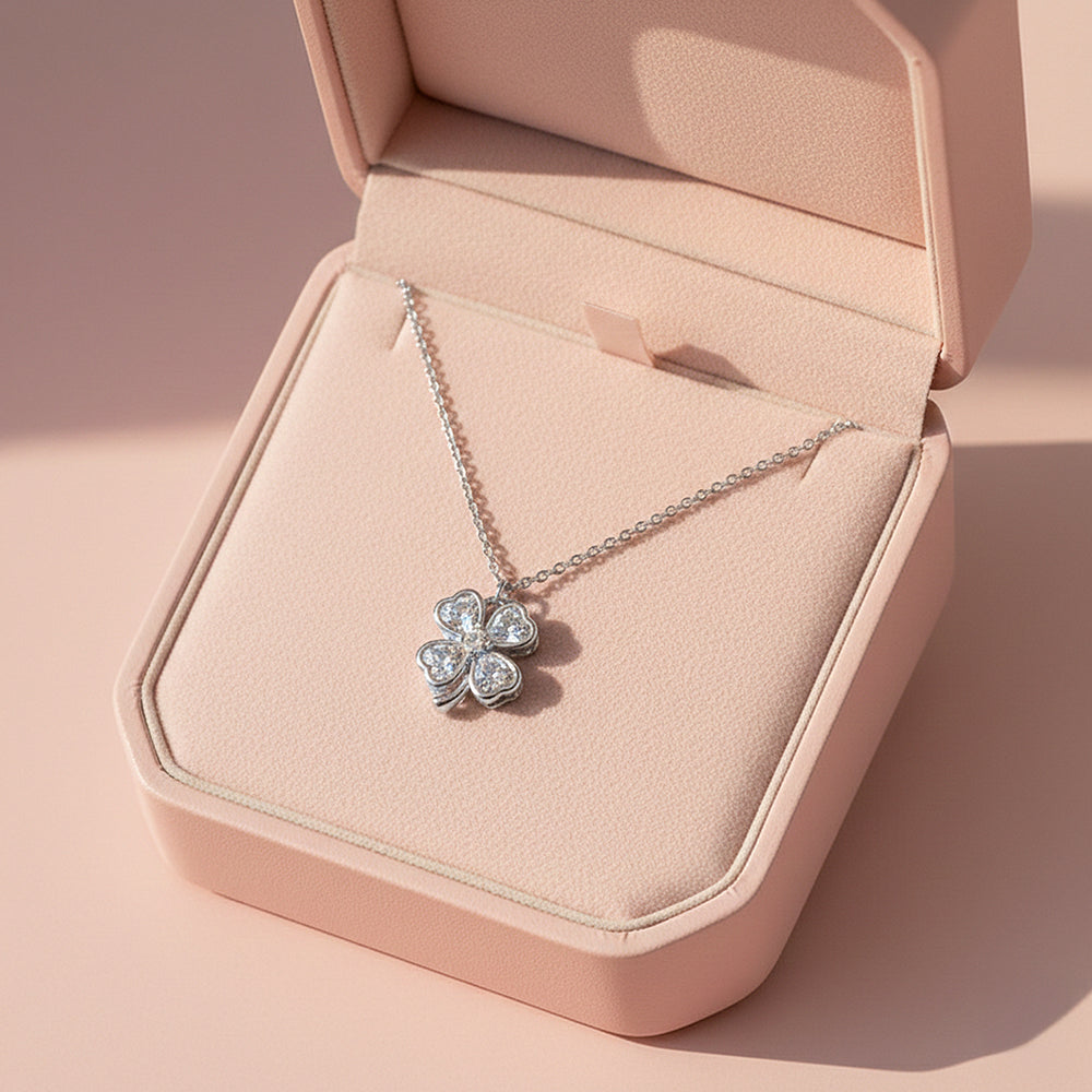 Four Leaf Clover Pendant Necklace | Silver/Gold | Luxe4447 - Luxe Necklace | Singapore Jewellery, Wedding Rings & Gifts | Same Day Delivery | Tiara.com.sg