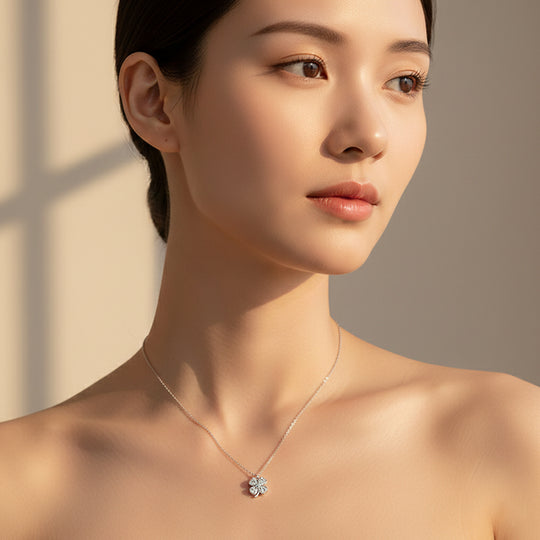 Four Leaf Clover Pendant Necklace | Silver/Gold | Luxe4447 - Luxe Necklace | Singapore Jewellery, Wedding Rings &amp; Gifts | Same Day Delivery | Tiara.com.sg