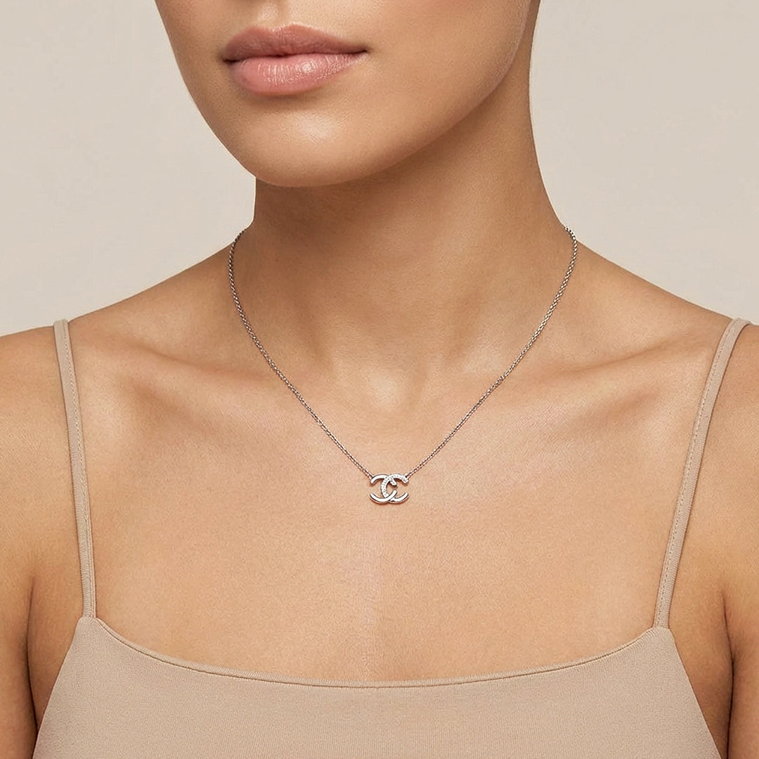 Interlocking Double Circle Pendant Necklace | Silver | Luxe4487