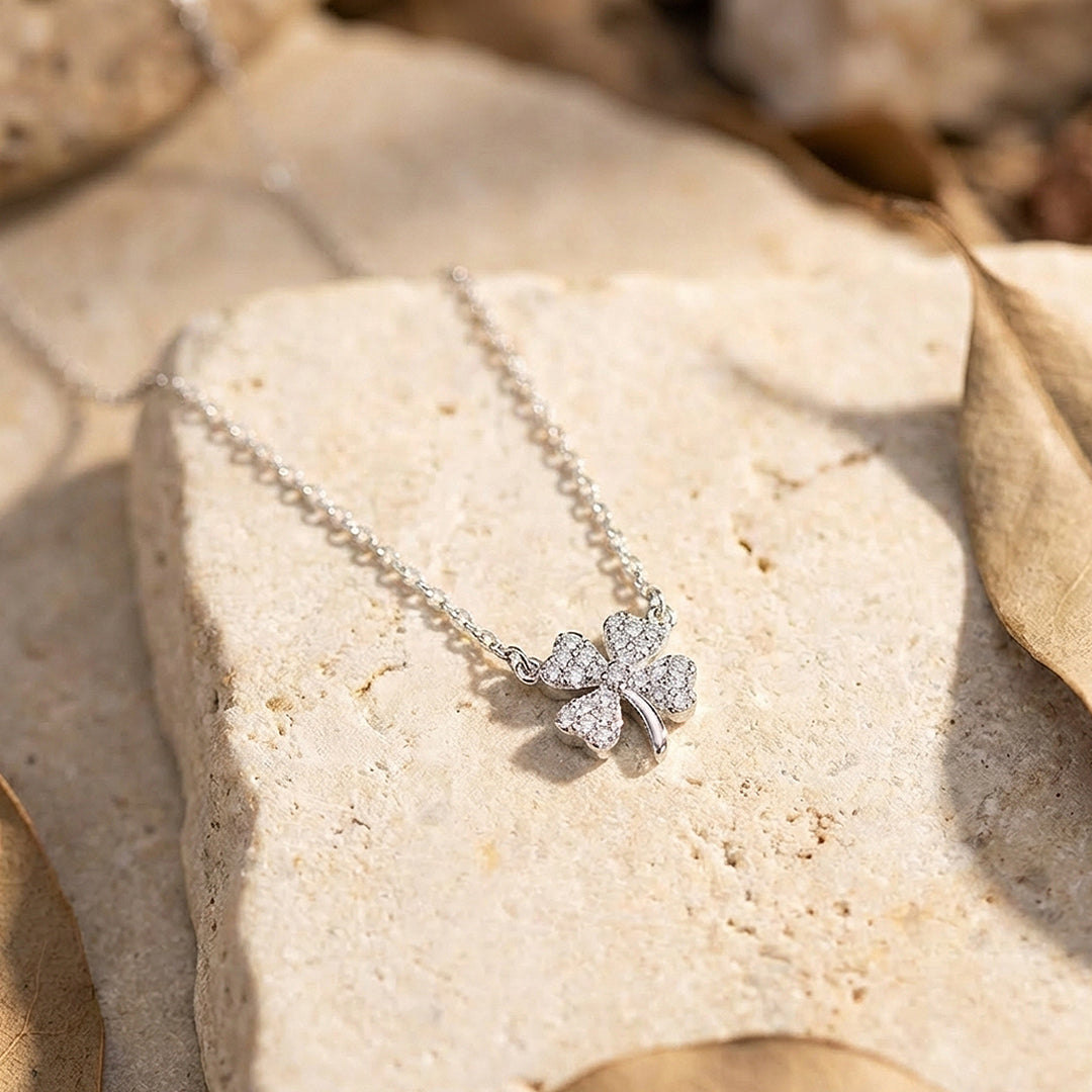 Four Leaf Clover Pendant Necklace | Silver | Luxe4489