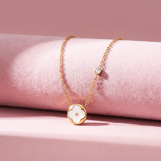 Clover Mother of Pearl Pendant Necklace | Gold | Luxe4498 - Luxe Necklace | Singapore Jewellery, Wedding Rings &amp; Gifts | Same Day Delivery | Tiara.com.sg
