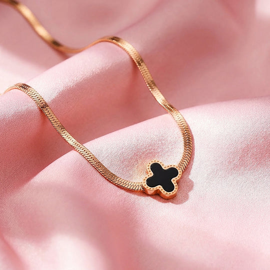 Quatrefoil Herringbone Chain Pendant Necklace | Rose Gold &amp; Gold | Luxe4505 - Luxe Necklace | Singapore Jewellery, Wedding Rings &amp; Gifts | Same Day Delivery | Tiara.com.sg