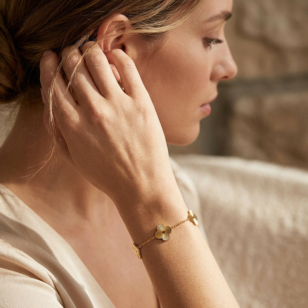 Guilloché Clover Pendant Necklace &amp; Bracelet | Luxe4512