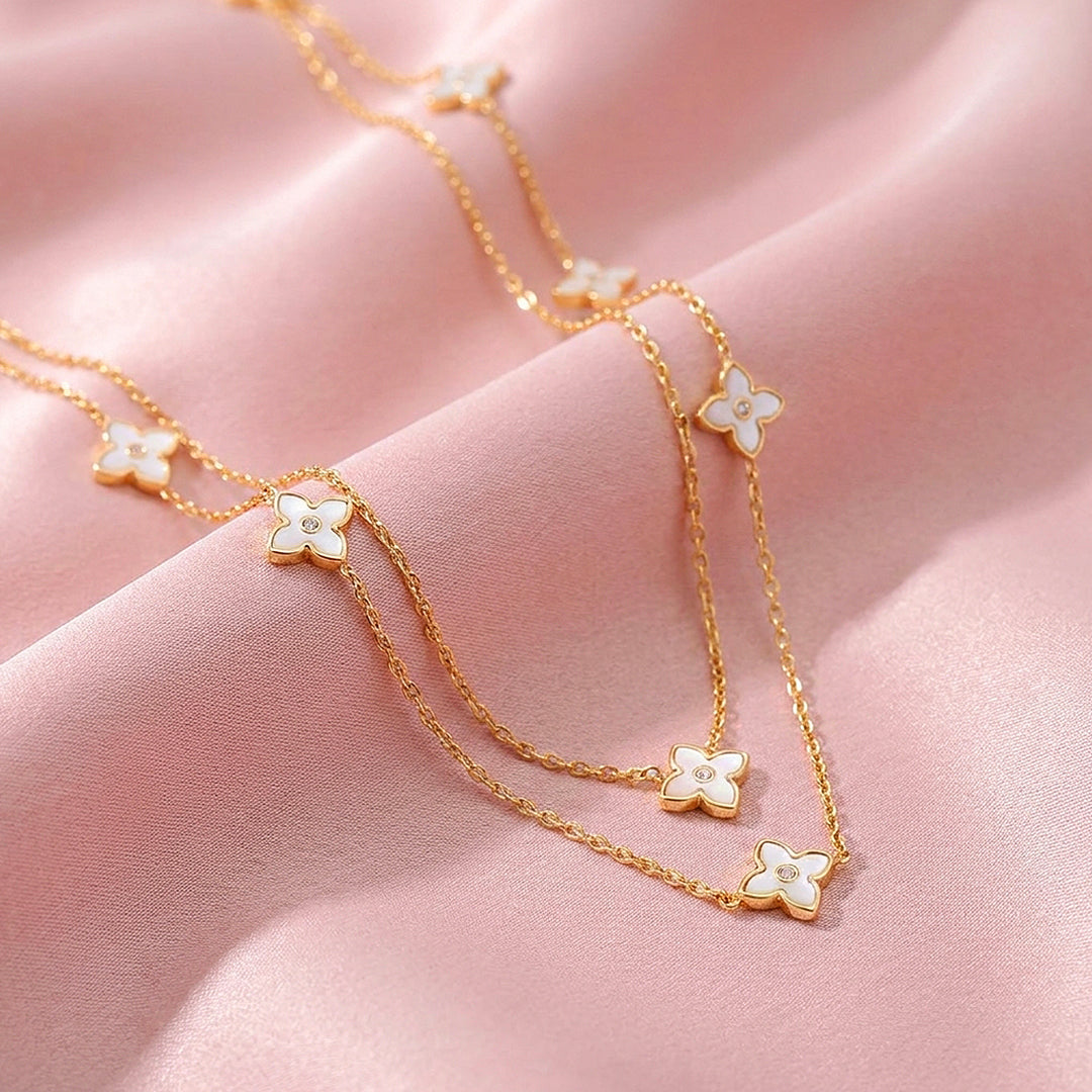 Clover Necklace &amp; Earrings Set | Luxe4532