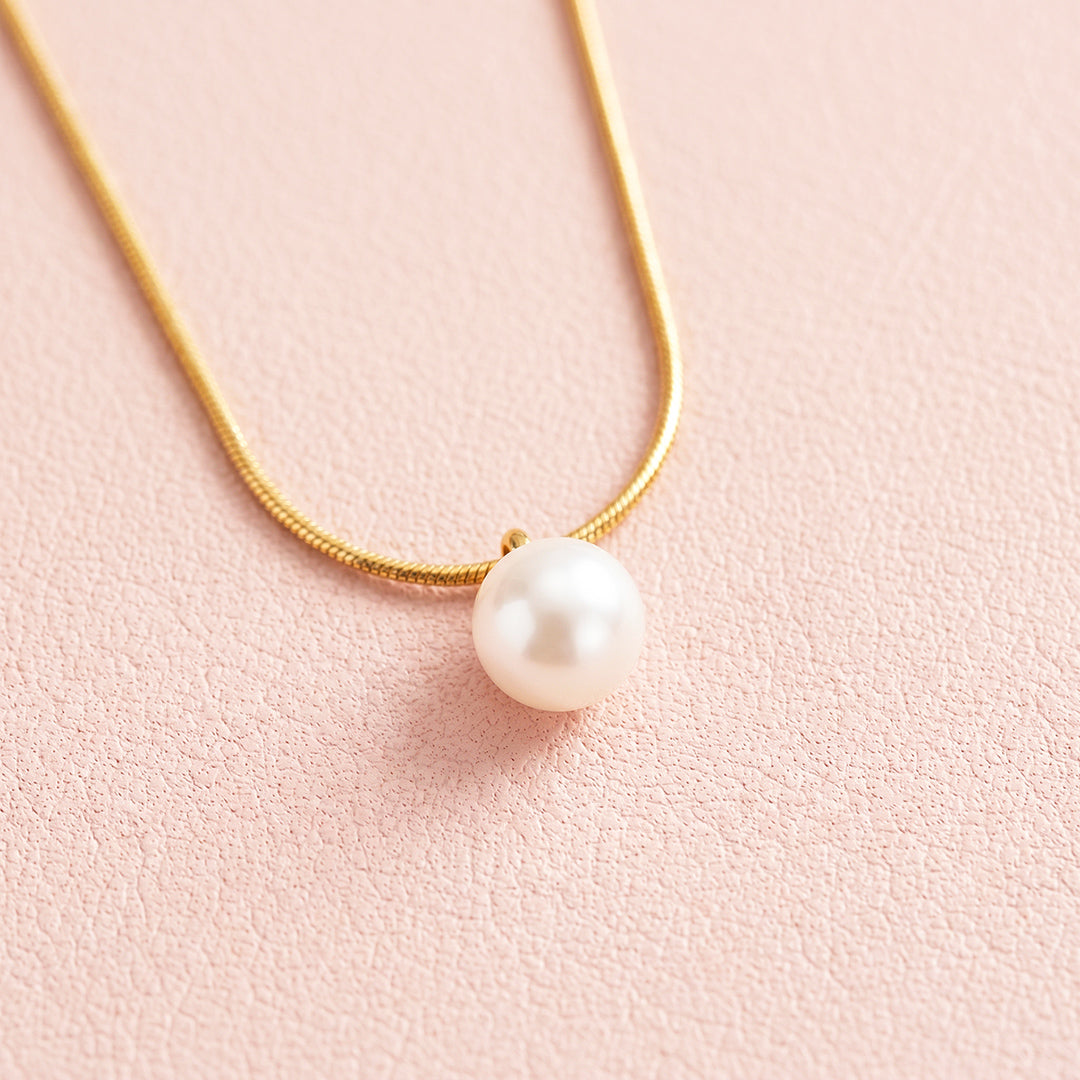 Solitaire Pearl Drop Necklace | Luxe4564