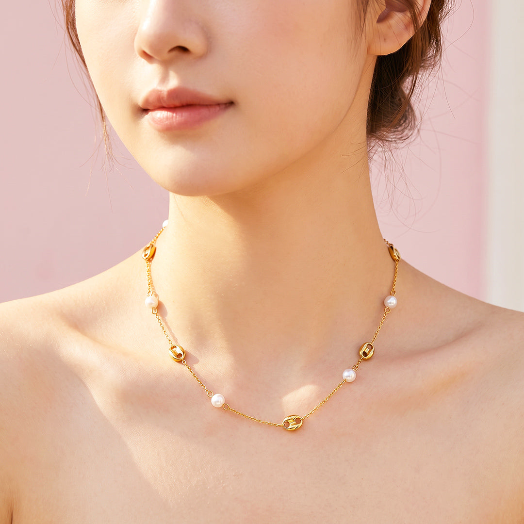 Pearl &amp; Gold Barrel Station Necklace | Luxe4577