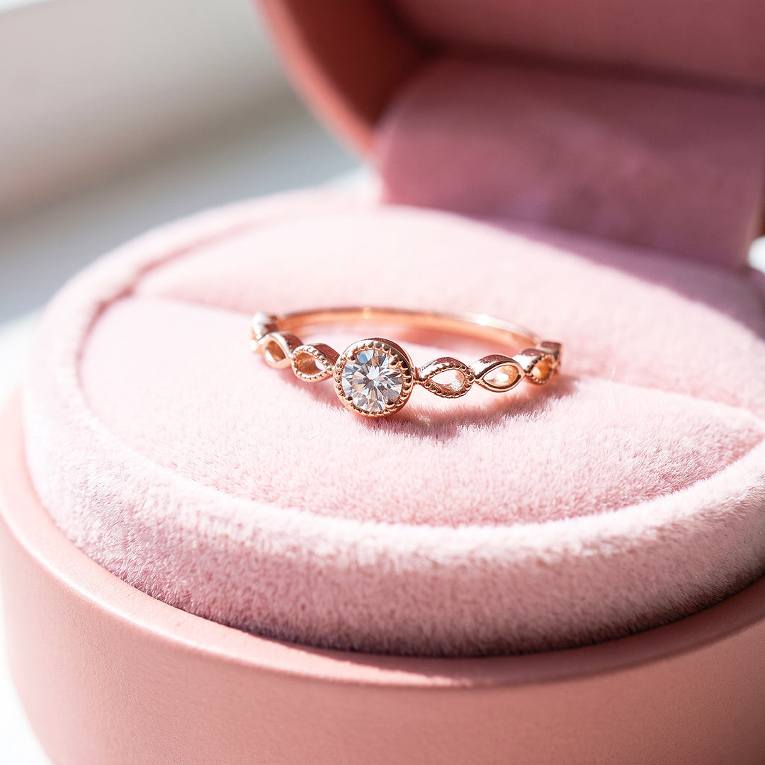 Vintage Milgrain Station Ring | Women&