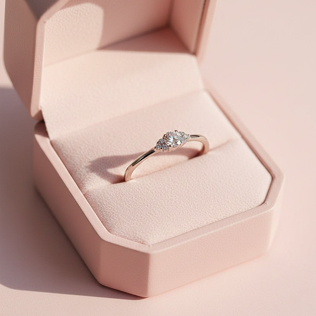 LUXE5041 - Clearance Sale❗ - Ring | Singapore Jewellery, Wedding Rings &amp; Gifts | Same Day Delivery | Tiara.com.sg