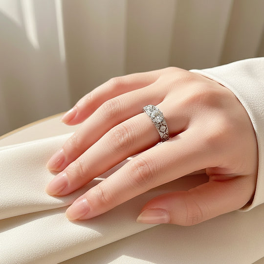 Luxe5149 - Rings | Singapore Jewellery, Wedding Rings &amp; Gifts | Same Day Delivery | Tiara.com.sg