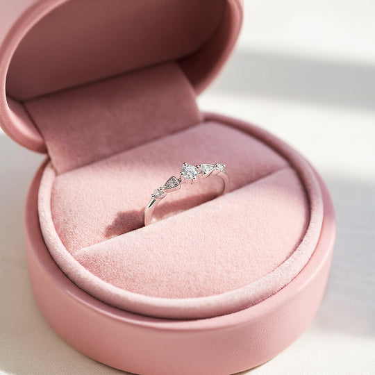 Luxe5154 - Rings | Singapore Jewellery, Wedding Rings &amp; Gifts | Same Day Delivery | Tiara.com.sg