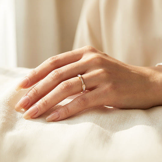Minimalist Band | Mother of Pearl Style | Diamond Simulant | Titanium Steel | Luxe5161 - Rings | Singapore Jewellery, Wedding Rings &amp; Gifts | Same Day Delivery | Tiara.com.sg