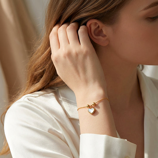 Mother of Pearl Heart Charm Slider Bracelet | Luxe6107