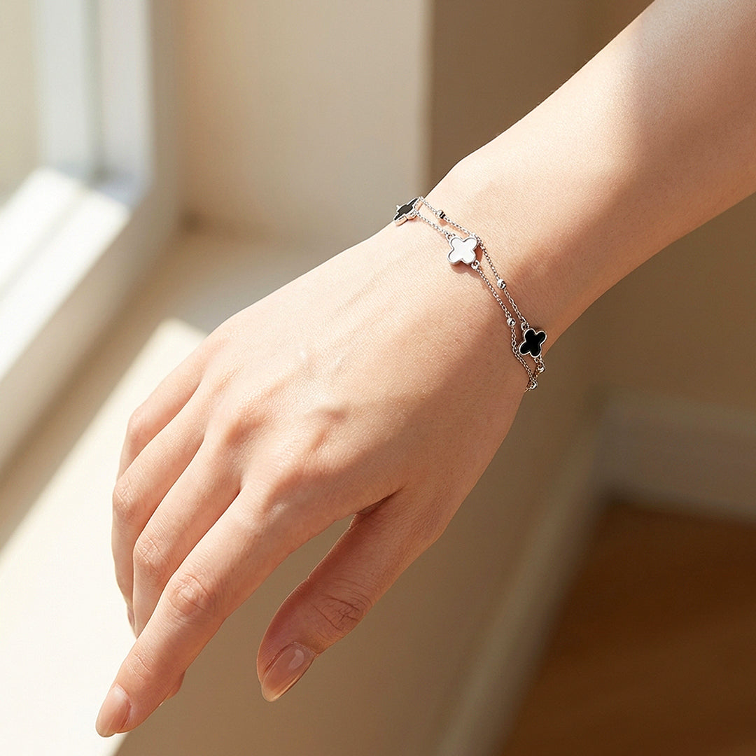 Black and White Clover Double-Strand Bracelet | Women&