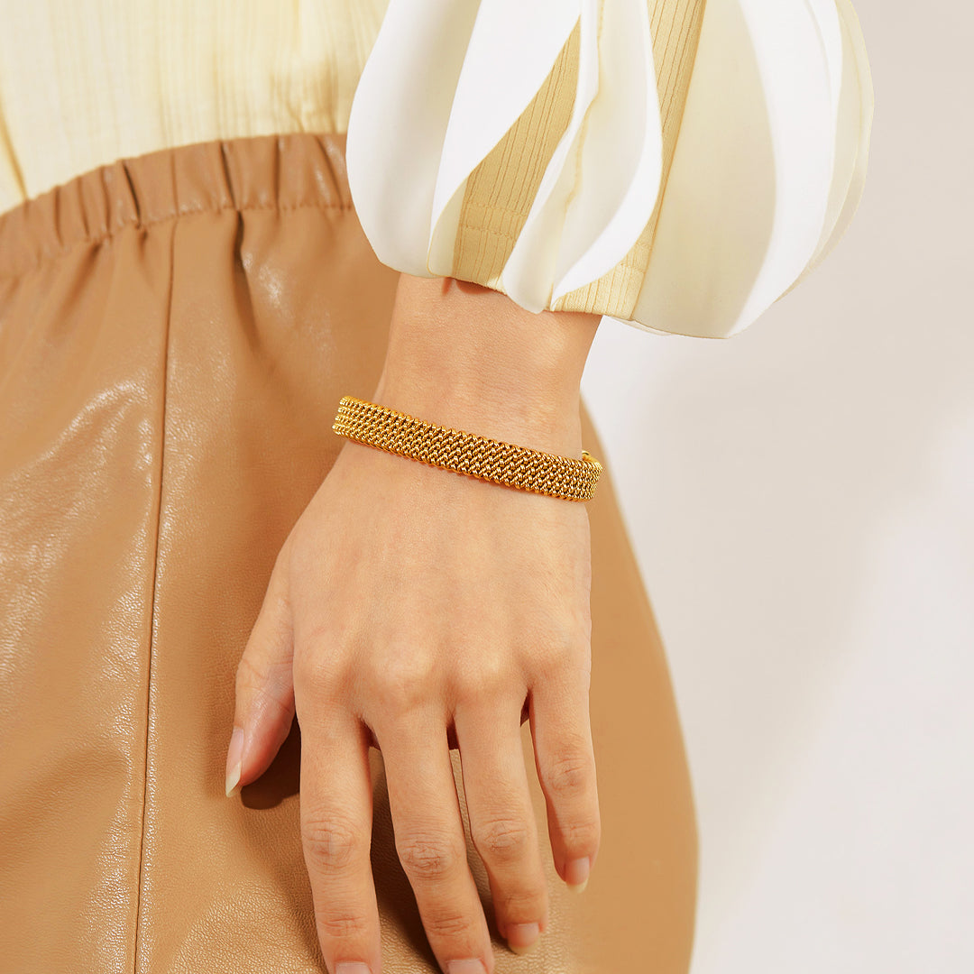 Artisan Mesh Weave Bangle | Adjustable | High-Polish Finish | Luxe6390 - bangle | Singapore Jewellery, Wedding Rings & Gifts | Same Day Delivery | Tiara.com.sg
