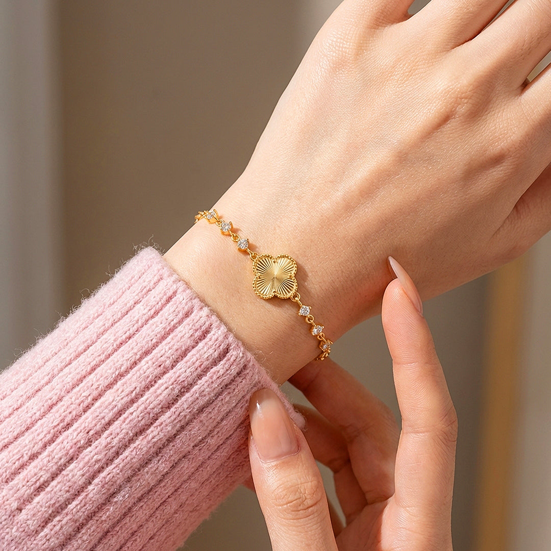 Sunburst Clover Gold Bracelet | Luxe6508