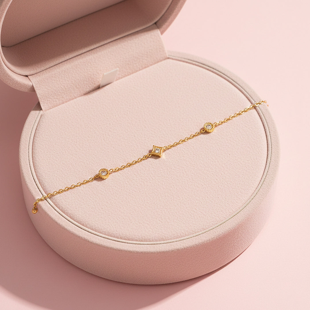 Vintage Star &amp; Medallion Bracelet | 18K Gold | Diamond Simulant | Luxe6525 - Bracelet | Singapore Jewellery, Wedding Rings &amp; Gifts | Same Day Delivery | Tiara.com.sg