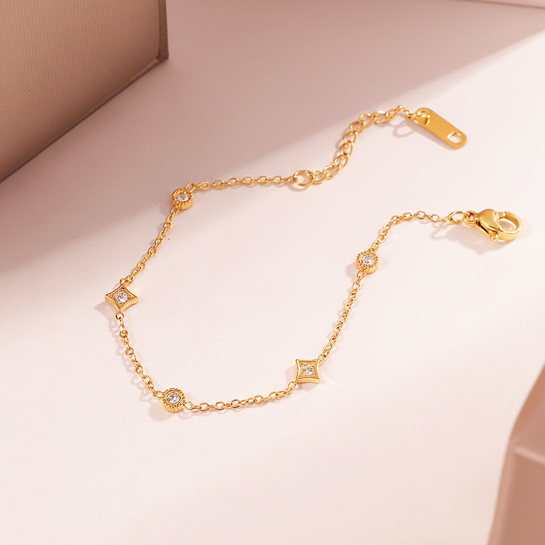 Vintage Star &amp; Medallion Bracelet | 18K Gold | Diamond Simulant | Luxe6525 - Bracelet | Singapore Jewellery, Wedding Rings &amp; Gifts | Same Day Delivery | Tiara.com.sg