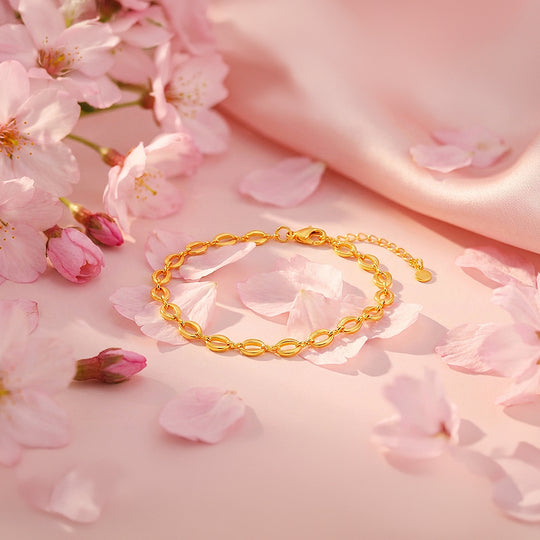 Modern Oval Link Chain Bracelet | 18K Gold | Luxe6535 - Bracelet | Singapore Jewellery, Wedding Rings &amp; Gifts | Same Day Delivery | Tiara.com.sg