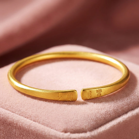 Ping An Xi Le Engraved Gold Bangle Bracelet | Luxe6543 - bangle | Singapore Jewellery, Wedding Rings &amp; Gifts | Same Day Delivery | Tiara.com.sg
