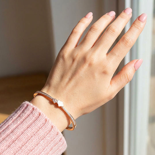 Clover Mother-of-Pearl Rose Gold Bangle Bracelet | Luxe6549 - bangle | Singapore Jewellery, Wedding Rings &amp; Gifts | Same Day Delivery | Tiara.com.sg