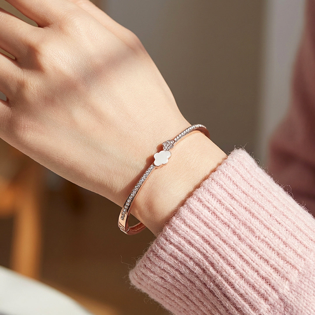 Clover Mother-of-Pearl Rose Gold Bangle Bracelet | Luxe6549 - bangle | Singapore Jewellery, Wedding Rings &amp; Gifts | Same Day Delivery | Tiara.com.sg