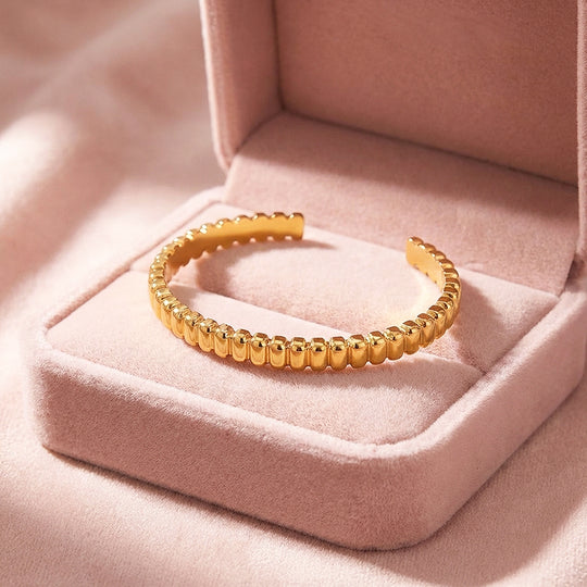 Sculptural Gold Ridged Cuff Bangle | Luxe6573
