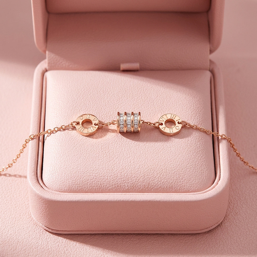 Pavé Barrel Roman Numeral Chain Bracelet | Luxe6589
