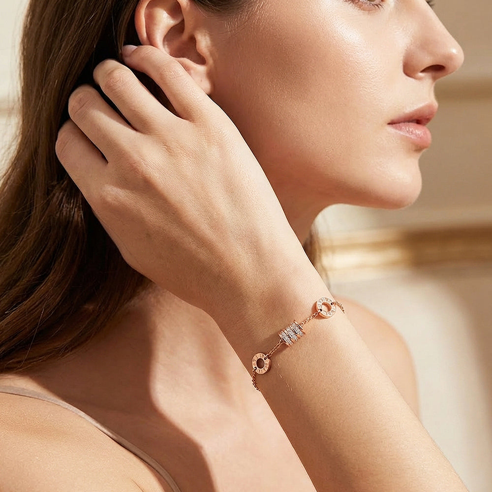 Pavé Barrel Roman Numeral Chain Bracelet | Luxe6589