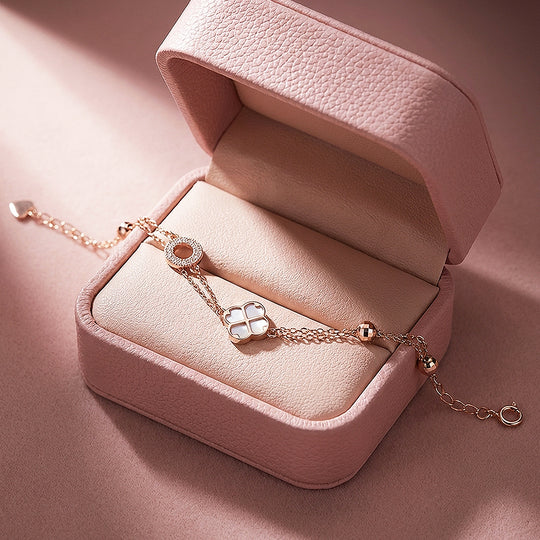 Clover &amp; Pavé Circle Double Layer Bracelet | Luxe6611