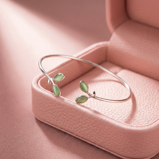 Olive Leaf Cuff Bangle | Green Cat&
