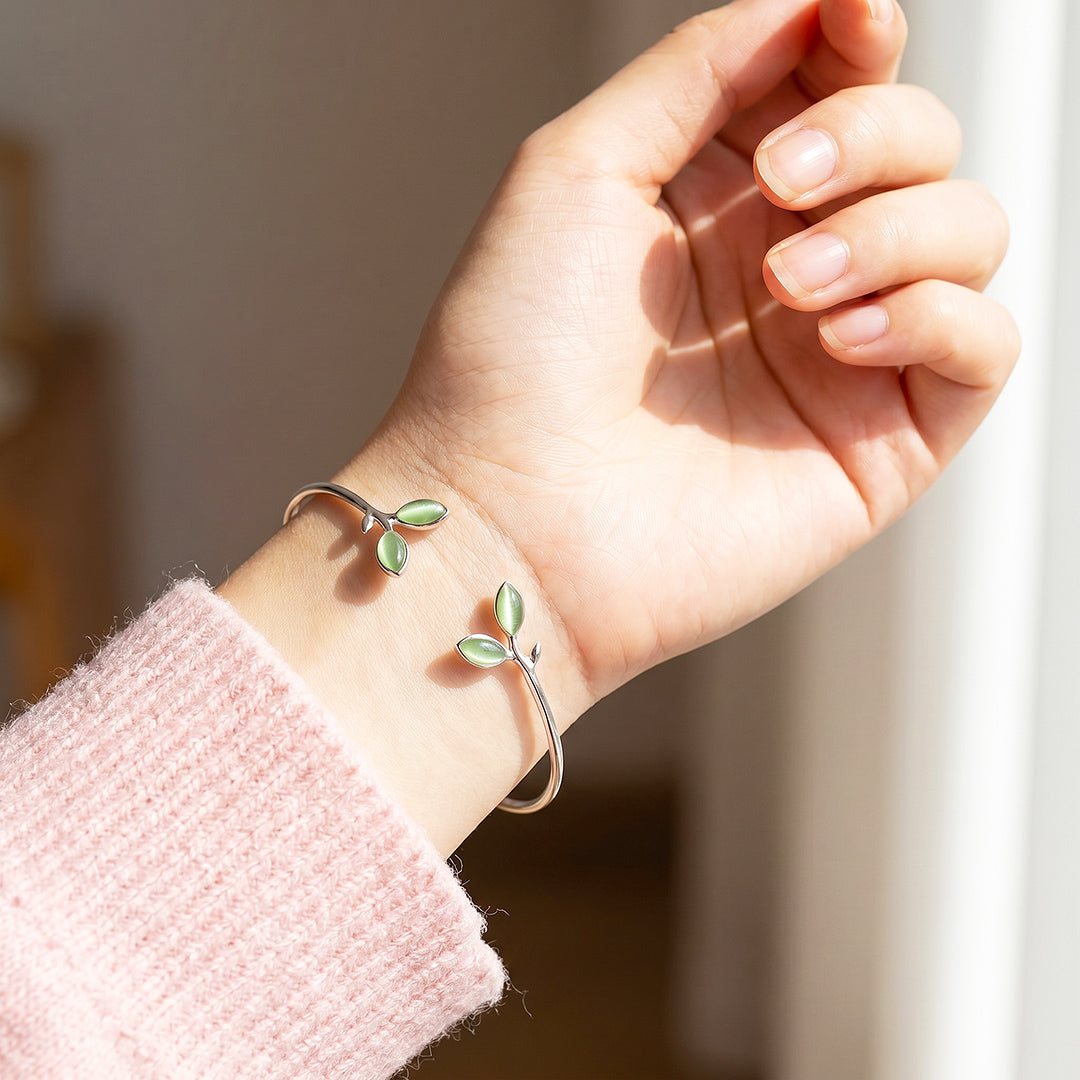 Olive Leaf Cuff Bangle | Green Cat&