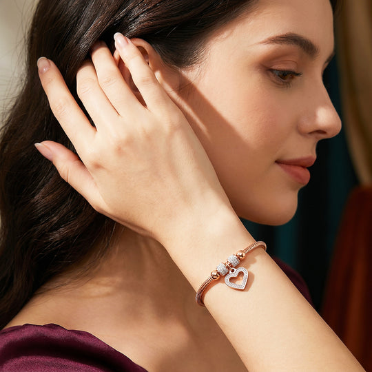 Diamond Simulant Heart Charm Bangle | Luxe6695