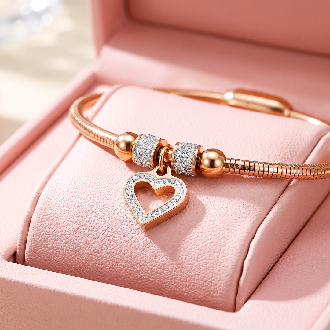 Diamond Simulant Heart Charm Bangle | Luxe6695