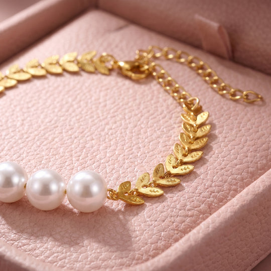 Pearl &amp; Leaf Chain Bracelet | Luxe6696